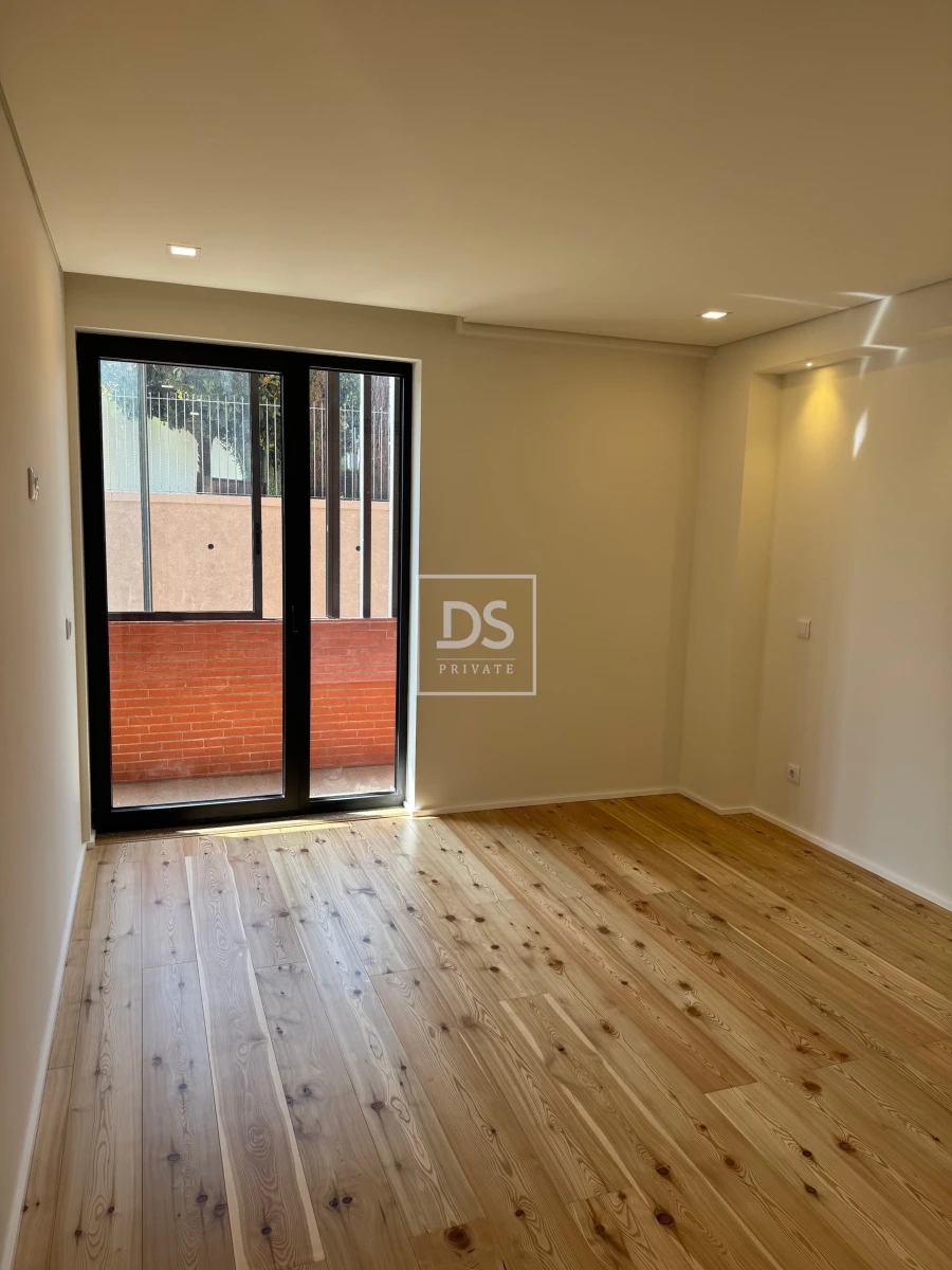 Apartamento T2 para Venda em Creixomil Foto 7