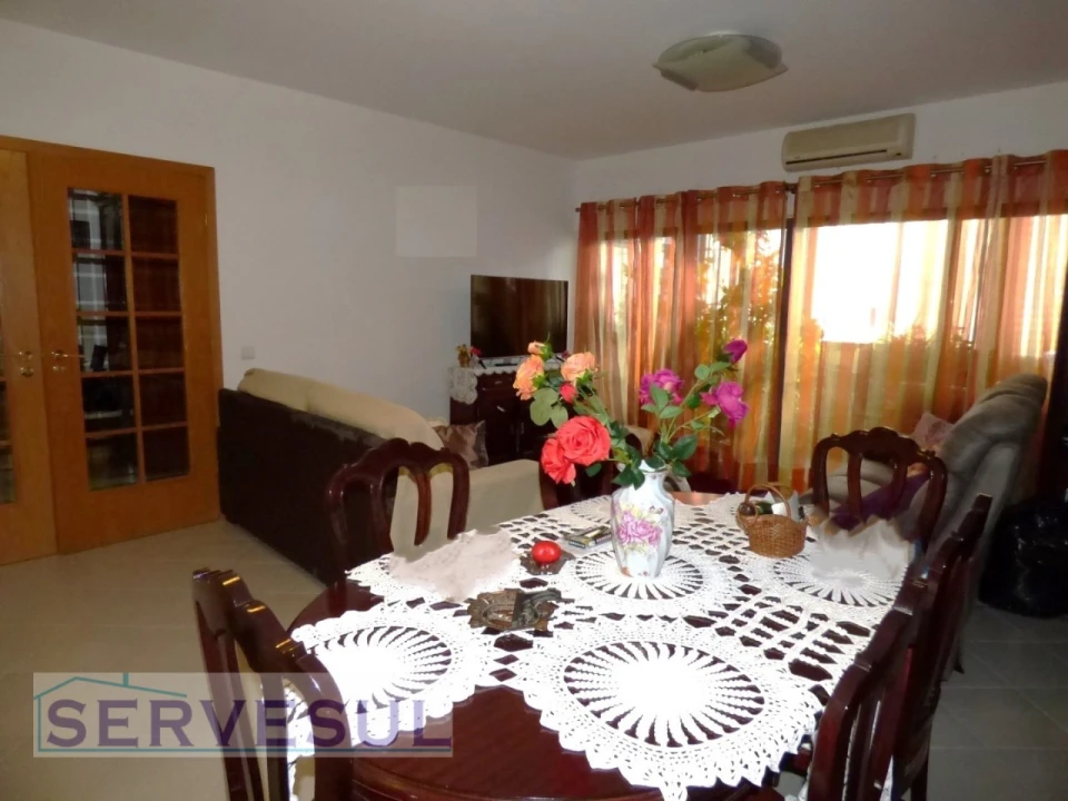 Apartamento T2 para Venda em Silves Foto 2