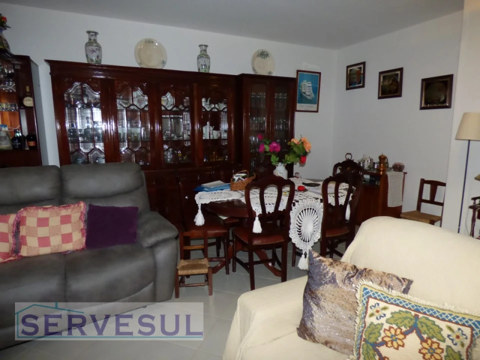 Apartamento T2 para Venda em Silves Foto 4