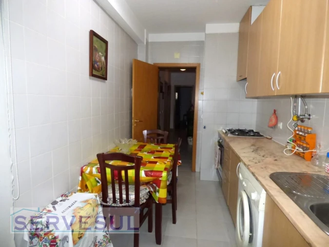 Apartamento T2 para Venda em Silves Foto 8