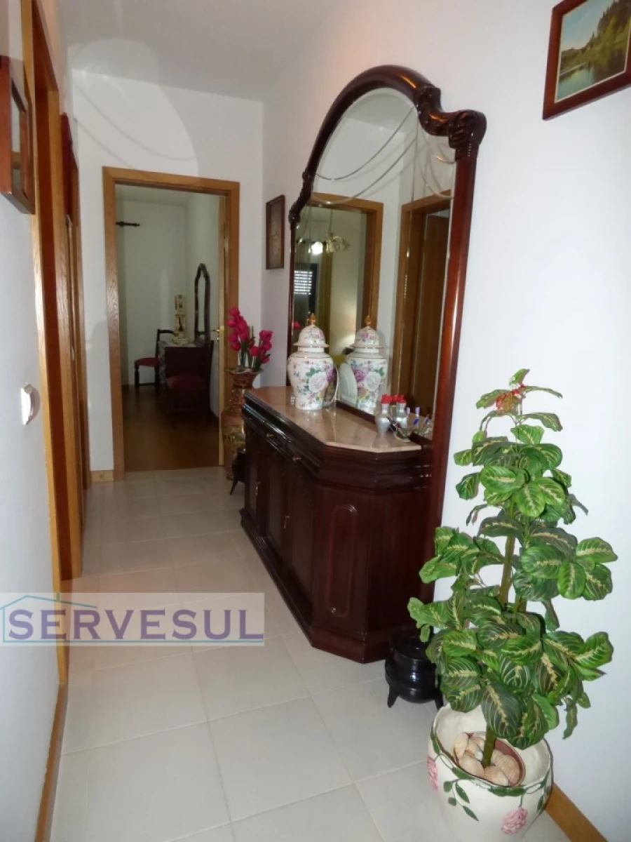 Apartamento T2 para Venda em Silves Foto 15