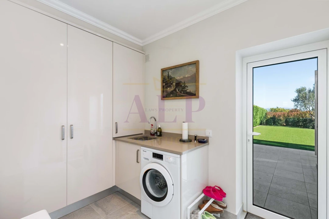 Moradia T4 para Venda em Lagos (São Sebastião e Santa Maria) Foto 11