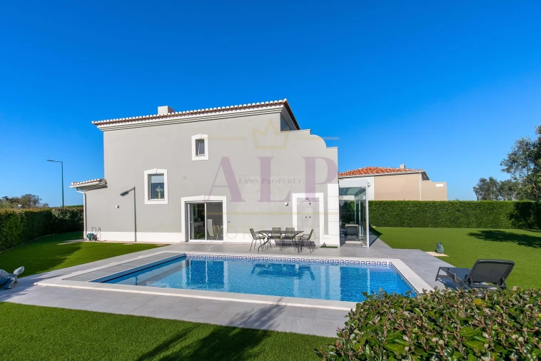 Moradia T4 para Venda em Lagos (São Sebastião e Santa Maria) Foto 38