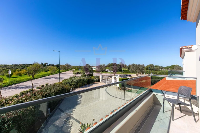 Moradia T4 para Venda em Lagos (São Sebastião e Santa Maria) Foto 33