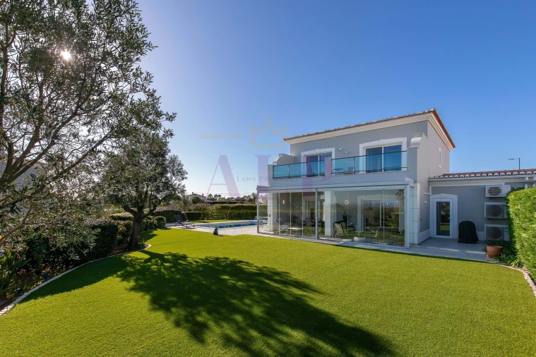 Moradia T4 para Venda em Lagos (São Sebastião e Santa Maria) Foto 34