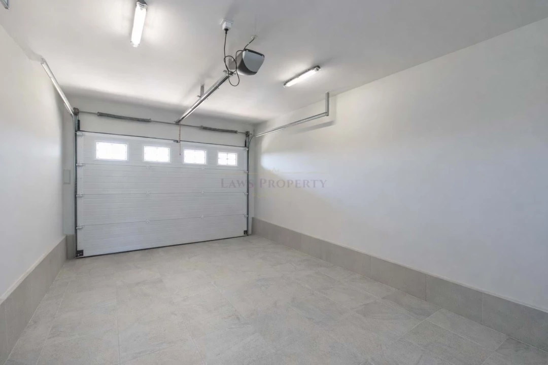 Moradia T4 para Venda em Lagos (São Sebastião e Santa Maria) Foto 46