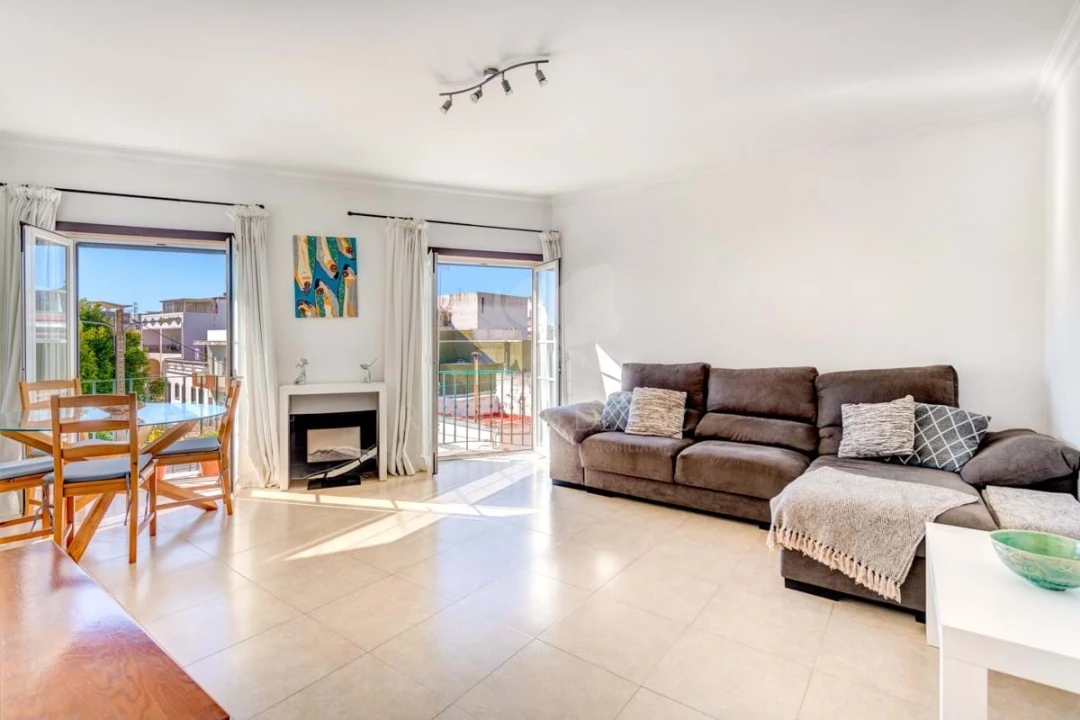 Apartamento T2 para Venda em Olhão Foto 2