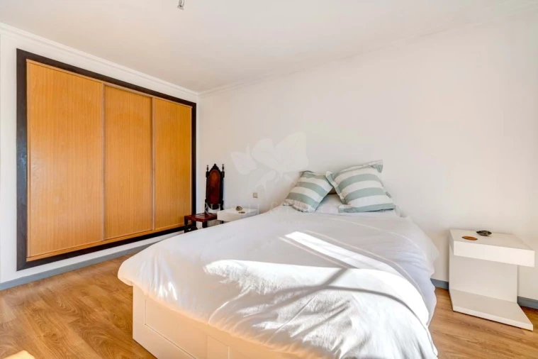 Apartamento T2 para Venda em Olhão Foto 19