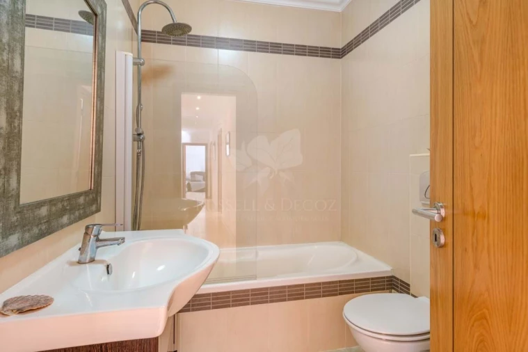 Apartamento T2 para Venda em Olhão Foto 22