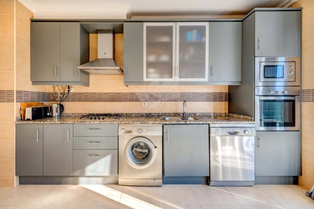 Apartamento T2 para Venda em Olhão Foto 10