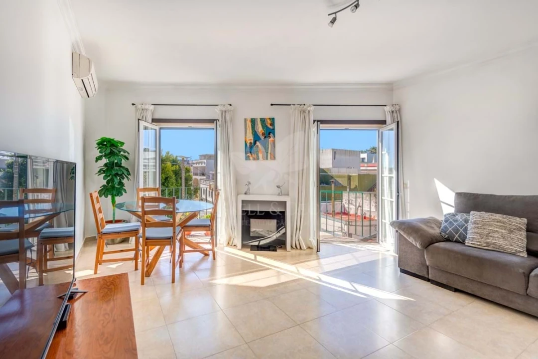 Apartamento T2 para Venda em Olhão Foto 5