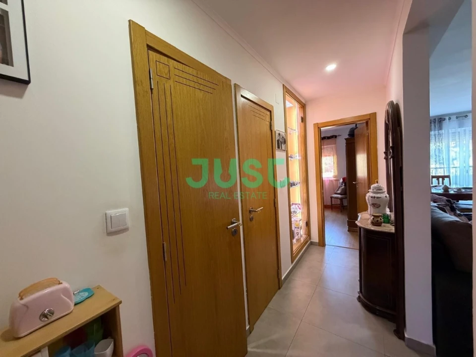 Apartamento T3 para Venda em São Domingos de Benfica Foto 10