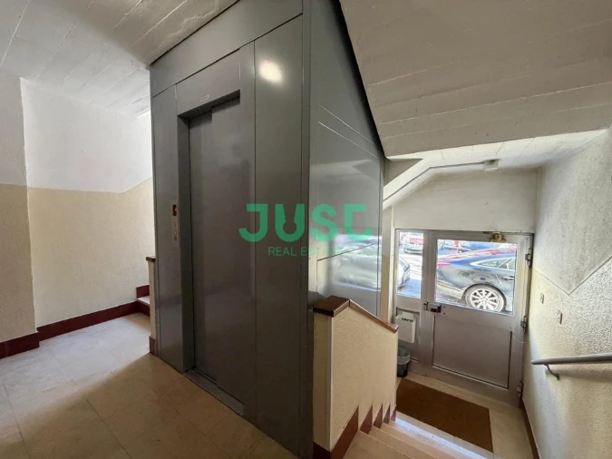 Apartamento T3 para Venda em São Domingos de Benfica Foto 18