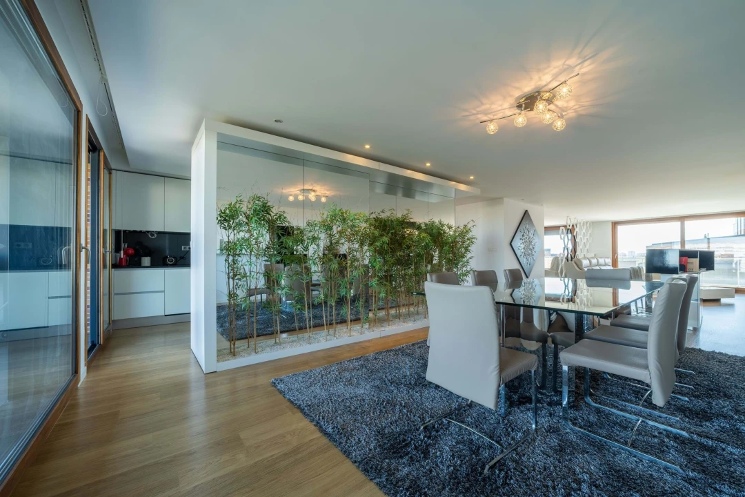 Apartamento T4 para Venda em Parque das Nações Foto 12