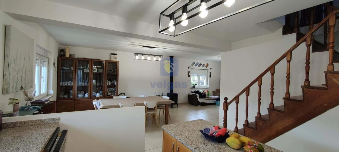 Moradia T6 para Venda em Ramada e Caneças Foto 9