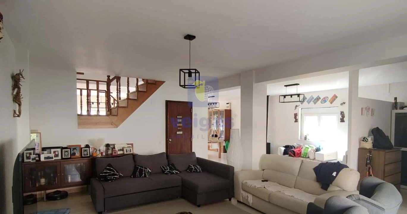 Moradia T6 para Venda em Ramada e Caneças Foto 6