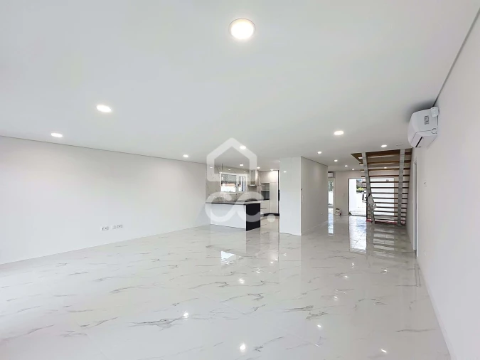 Moradia T3 para Venda em Vale de Anta Foto 4