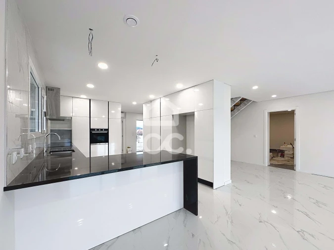 Moradia T3 para Venda em Vale de Anta Foto 3