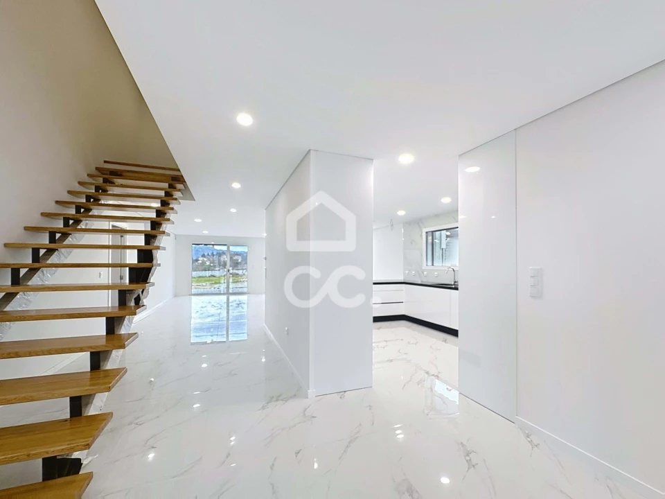 Moradia T3 para Venda em Vale de Anta Foto 2