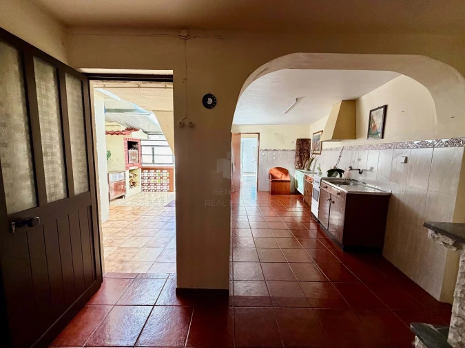 Moradia T4 para Venda em Vieira de Leiria Foto 5