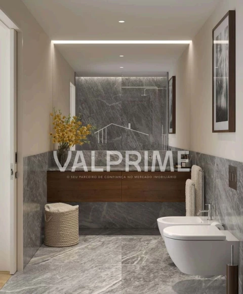 Apartamento T3 para Venda em Lordelo do Ouro e Massarelos