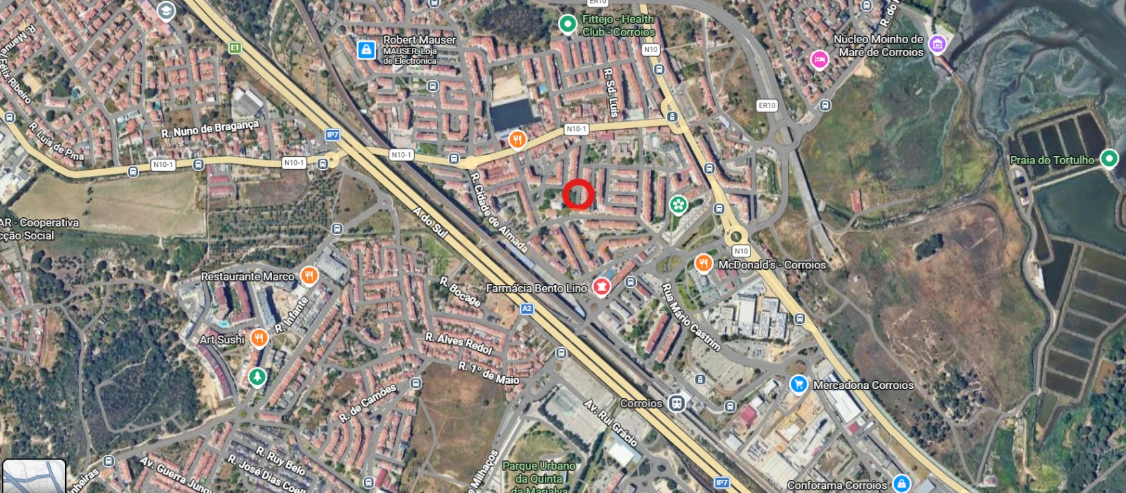 Apartamento T2 para Arrendamento em Corroios Foto 10