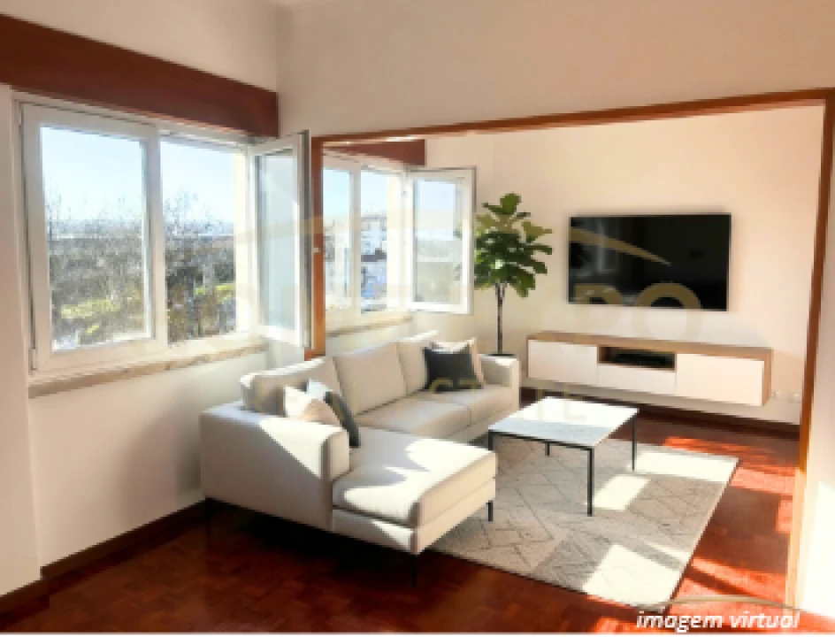 Apartamento T2 para Arrendamento em Corroios Foto 1