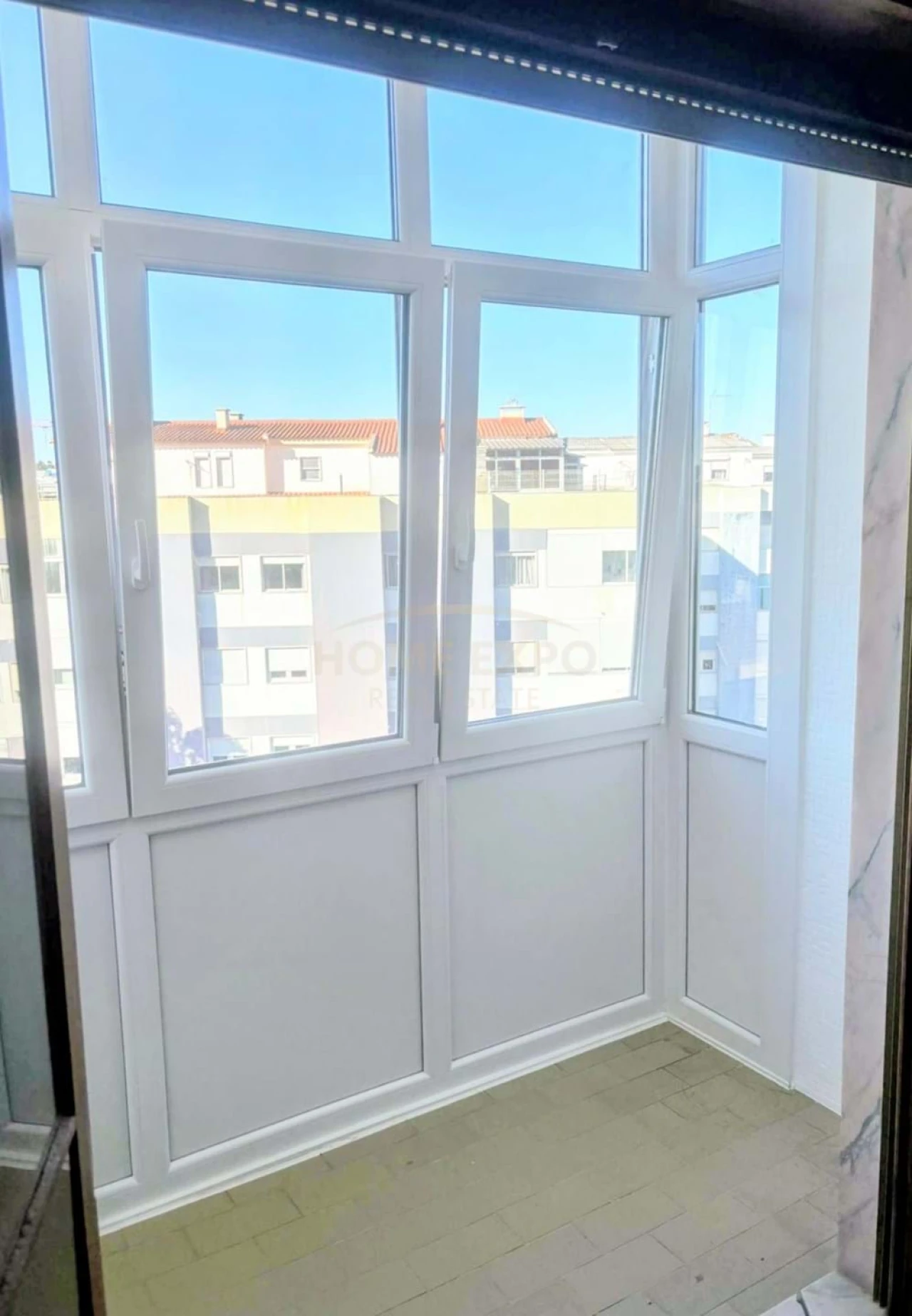 Apartamento T2 para Arrendamento em Corroios Foto 5