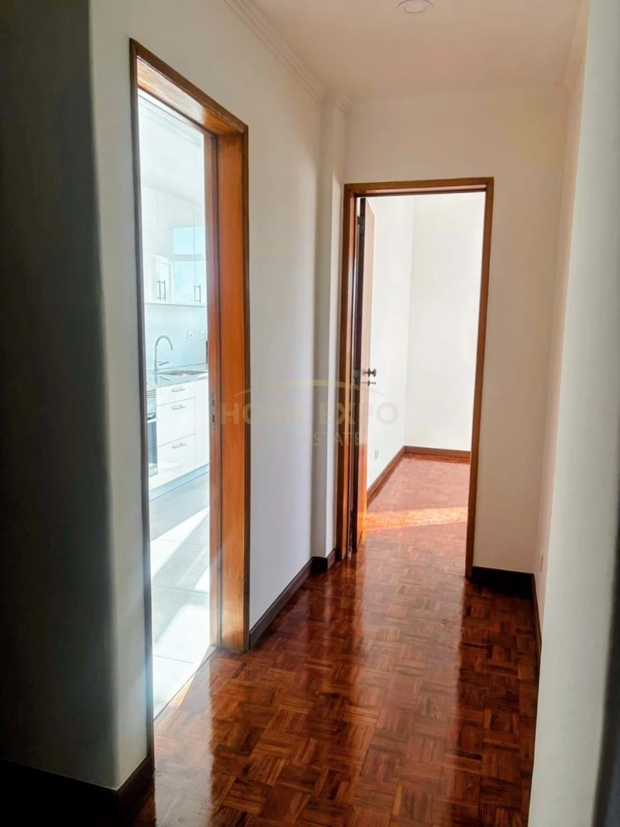 Apartamento T2 para Arrendamento em Corroios Foto 6