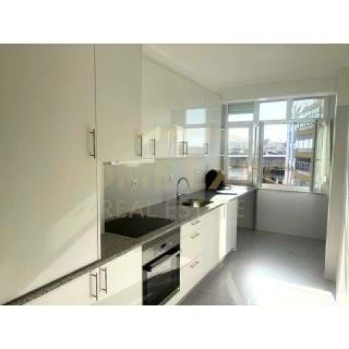 Apartamento T2 para Arrendamento em Corroios Foto 4