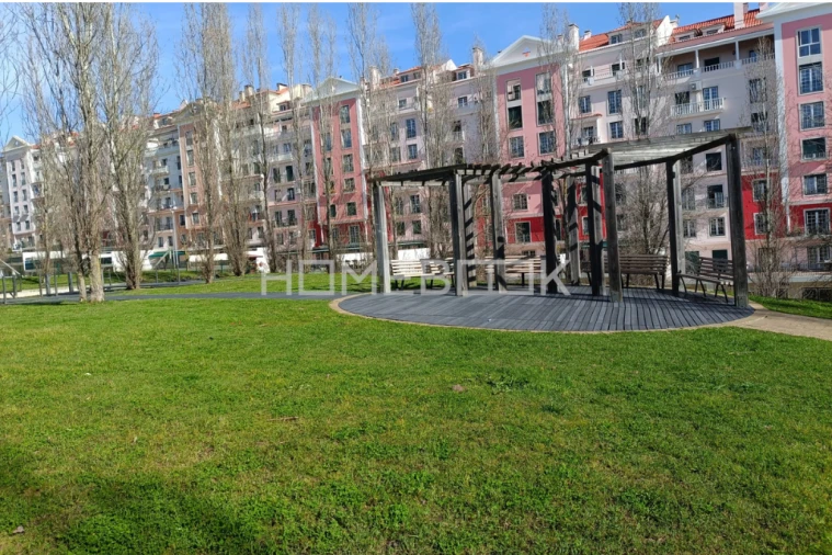 Apartamento T2 para Venda em Águas Livres Foto 27