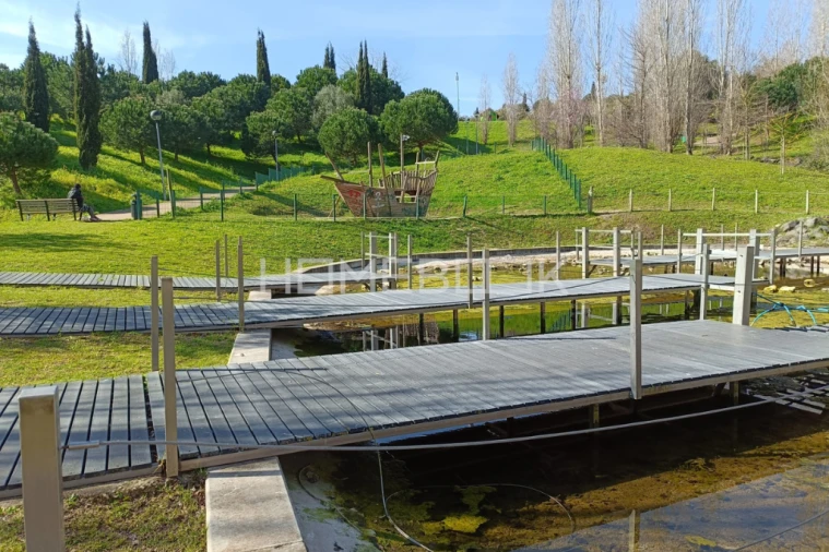 Apartamento T2 para Venda em Águas Livres Foto 26