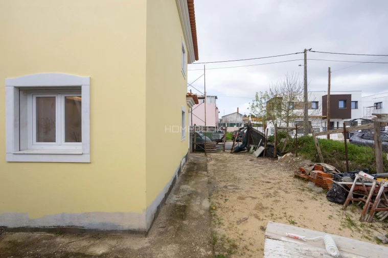 Moradia T4 para Venda em Charneca de Caparica e Sobreda Foto 34