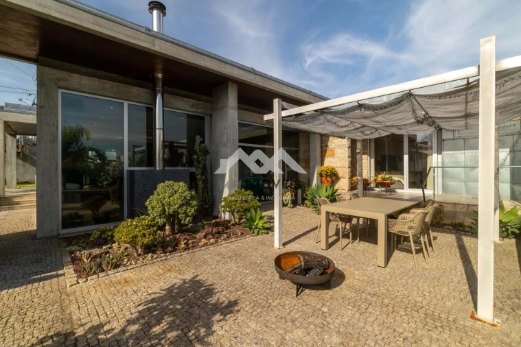 Moradia T3 para Venda em Penafiel Foto 47