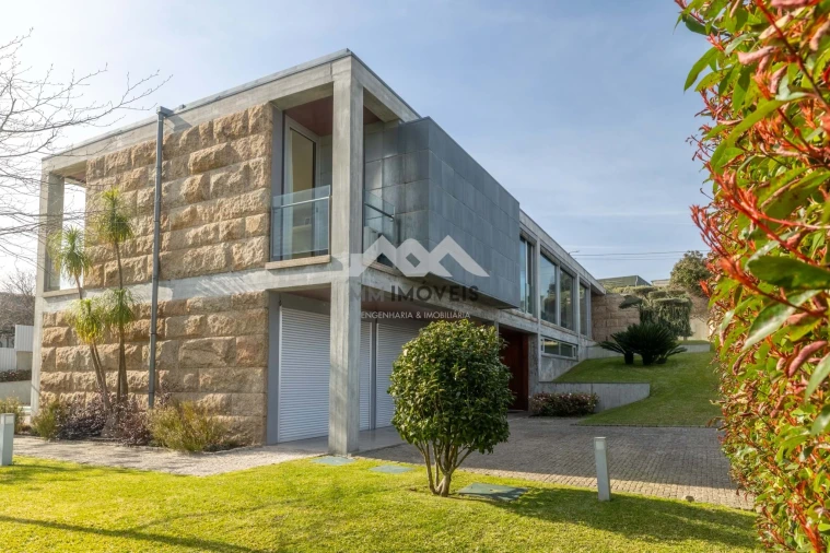 Moradia T3 para Venda em Penafiel Foto 61