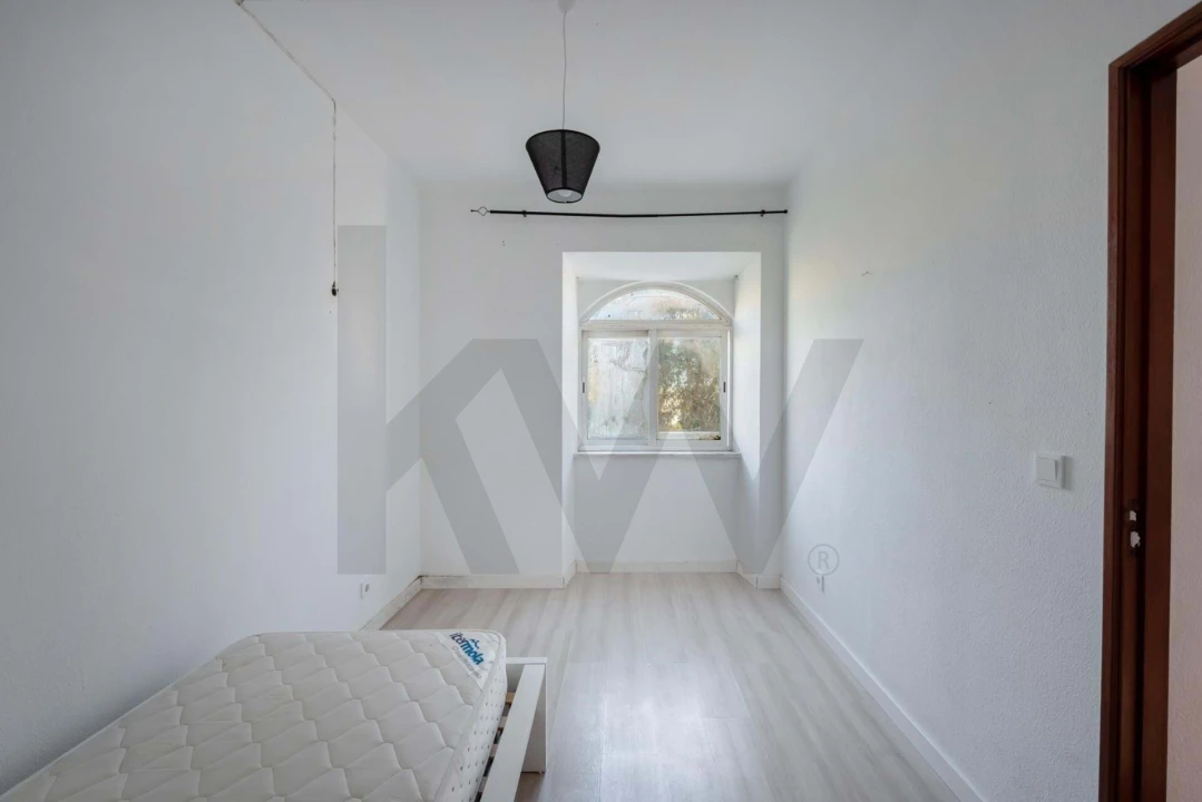 Moradia T2 para Venda em Budens Foto 13