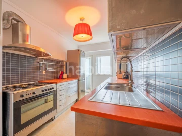 Apartamento T2 para Arrendamento em Penha de França