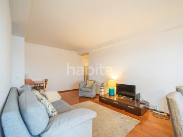 Apartamento T2 para Arrendamento em Penha de França