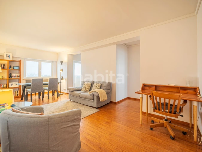 Apartamento T2 para Arrendamento em Penha de França Foto 3