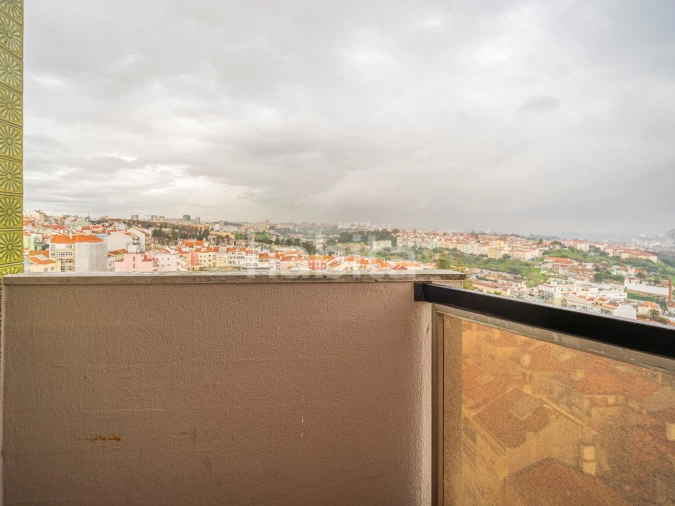 Apartamento T2 para Arrendamento em Penha de França Foto 14