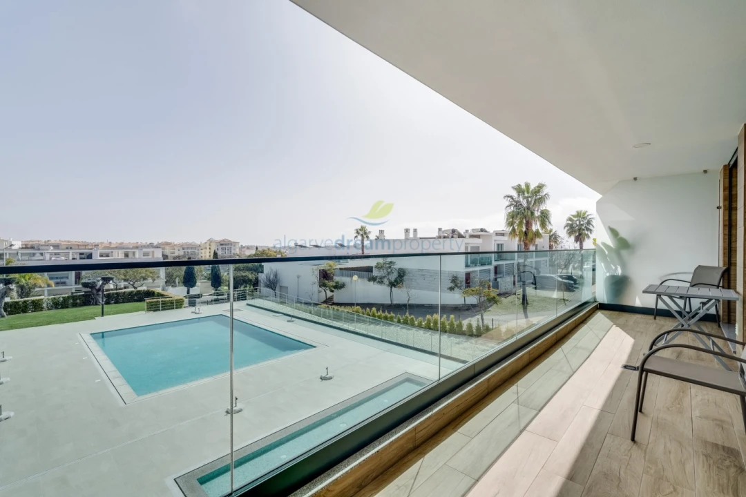 Apartamento T2 para Venda em Albufeira e Olhos de Água Foto 7
