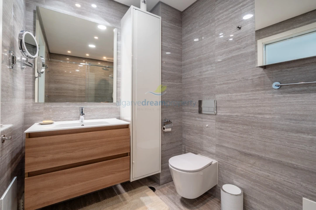 Apartamento T2 para Venda em Albufeira e Olhos de Água Foto 25