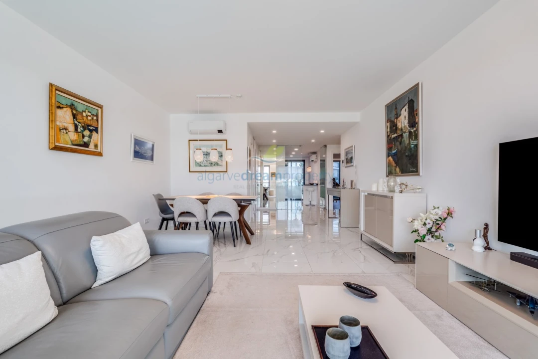 Apartamento T2 para Venda em Albufeira e Olhos de Água Foto 3
