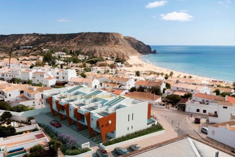 Moradia T3 para Venda em Luz Foto 16