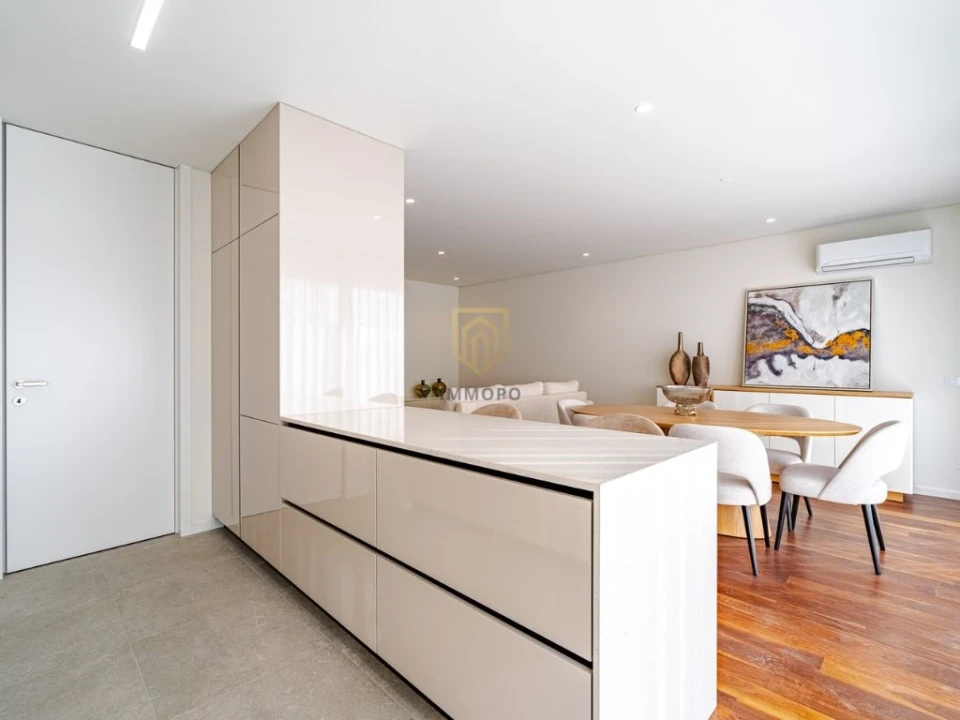Apartamento T3 para Venda em Cidade da Maia Foto 8
