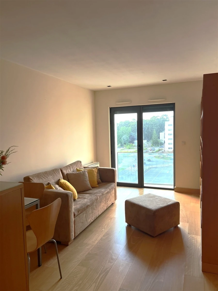 Apartamento T0 para Venda em São Mamede de Infesta e Senhora da Hora