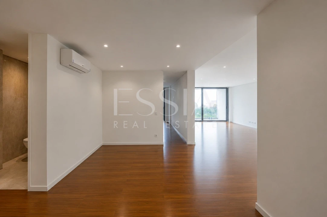 Apartamento T3 para Venda em Ramalde Foto 9