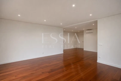 Apartamento T3 para Venda em Ramalde