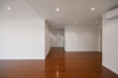 Apartamento T3 para Venda em Ramalde