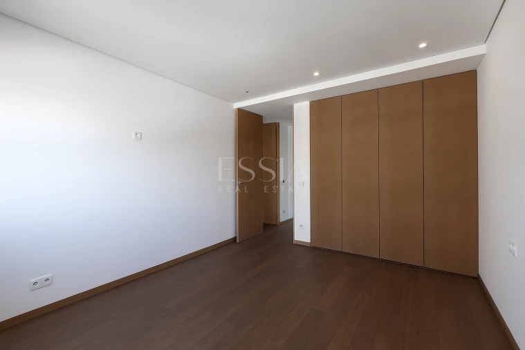 Apartamento T3 para Venda em Ramalde Foto 7